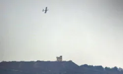 İsrail İşgal Uçakları, Kuneytra’daki Tarım Arazilerine Bilinmeyen Maddeler Püskürttü