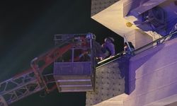 Yangın çıkan apartmanda can pazarı