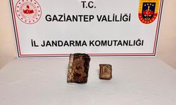 Gaziantep'te altın yazmalı 2 kitap ele geçirildi: 1 gözaltı