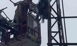 Hırsızlık için çıktığı elektrik direği sonu oldu