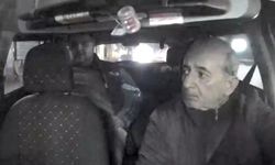 Taksi şoförüne yönelik saldırı anları kameraya yansıdı