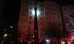 Bomba Değil Elektrik Panosu! Binada Patlama Paniği