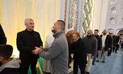 Başkan Tahmazoğlu, vatandaşlarla bayramlaştı