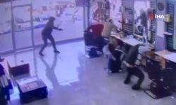 Berberde Kurşun Yağmuru: O Anlar Güvenlik Kamerasında