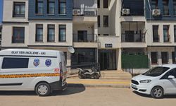 Evinde silahla vurulmuş halde bulunan kadın kurtarılamadı