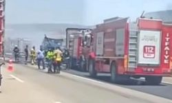 Seyir halindeki tır alev alev yandı