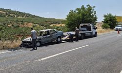 Seyir halindeki otomobil alev aldı