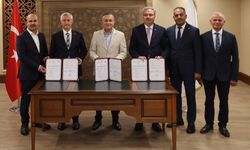 LGS'de başarı gösteren öğrencilere Şahinbey'den eğitim desteği