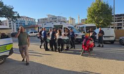 Gaziantep'te hafif ticari araç ile çarpışan motosikletli yaralandı
