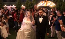 Amerikalı geline Gaziantep'te Türk usulü kına gecesi ve telli duvaklı düğün