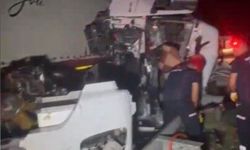 Osmaniye'de TAG Otoyolu'nda tır devrildi