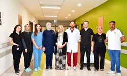 Karnından 20 kiloluk tümör çıkarılan hasta sağlığına kavuştu