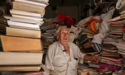 40 Yıllık Kitap Tutkusu, 14 Yıllık Evlat Hasreti