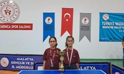 Şahinbey’in minik raketlerinden bölge ikinciliği