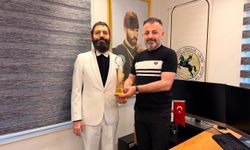 Akif Manaf’a Gürcü Kültür Evi Derneği’nden “Sanat ve Barış Ödülü”