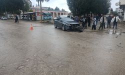 Gaziantep'te 2 otomobil çarpıştı: Araçlarda maddi hasar oluştu