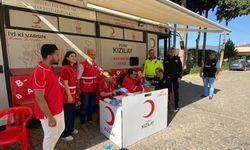 İslahiye'de polislerden Kızılay'a kan bağışı