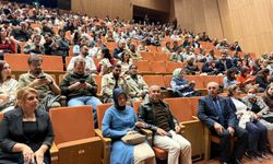 Vali Kemal Çeber’den Gazişehir Tiyatro Festivali’ne Ziyaret