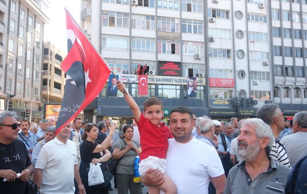 Gaziantep'te Özgür Özel'e Sevgi Seli, Gündem Yaratan Konuşma