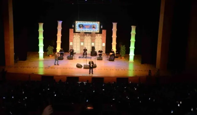 Diyarbakır’da “Eskimeyen Ezgiler” dinleyiciyle buluştu