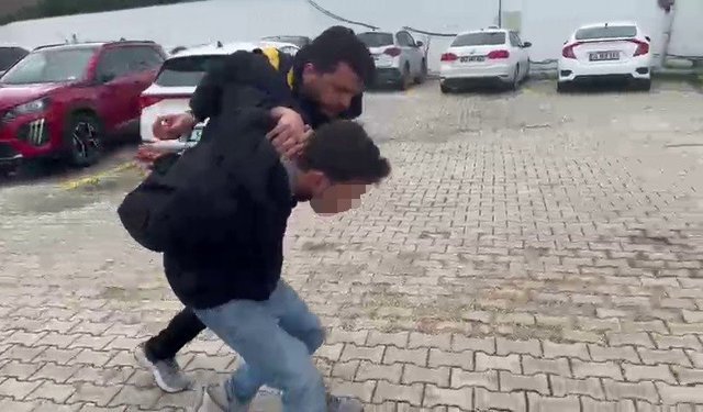 Kadınlar Tuvaletindeki "Gizli Kamera" Rezaleti