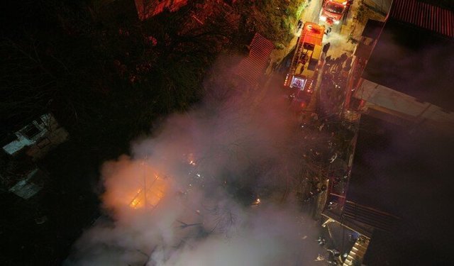 Tek başına yaşadığı evinde alevlerin arasında hayatını kaybetti