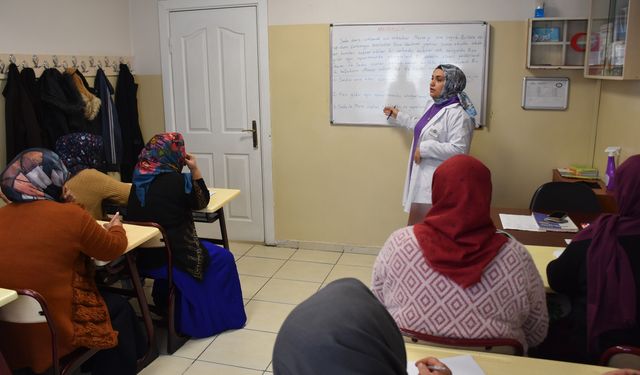 HAYALLERİNİ ŞAHİNBEY BELEDİYESİ TESİSLERİNDE GERÇEKLEŞTİRDİLER