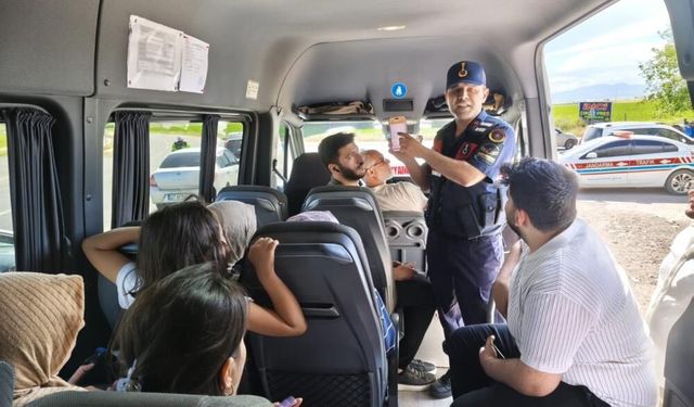 Jandarmadan 'Hayat 112 Acil' uygulaması tanıtımı