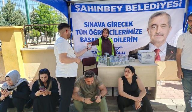 Şahinbey zabıta ekipleri LGS'de öğrencilerin yanında oldu
