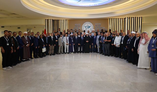 İSLAM DÜNYASI ÜNİVERSİTELERİNE İTTİFAK ÇAĞRISI