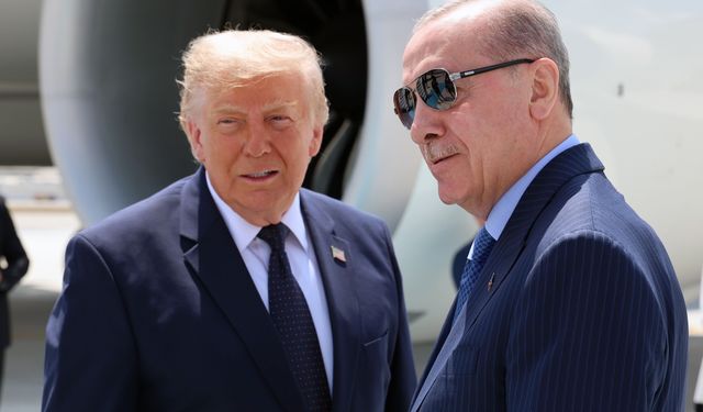 ABD Başkanı Donald Trump’ı taşıyan uçak Ankara’ya iniş yaptı