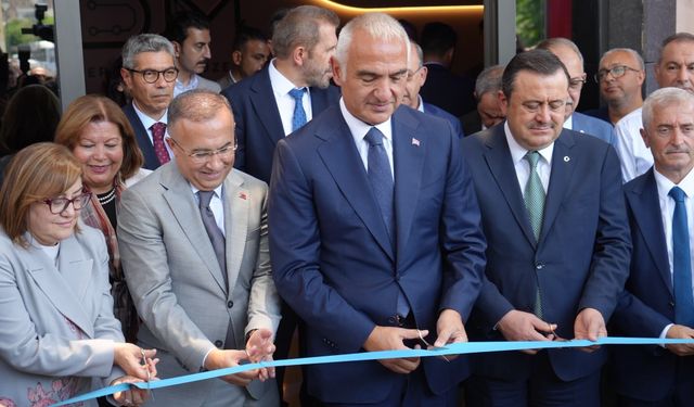 Bakan Ersoy, Gaziantep Dijital Sanat Müzesi'nin açılışını yaptı