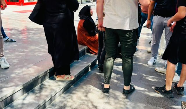 Gaziantep Emniyet Müdürlüğü Önünde İntihar Girişimi