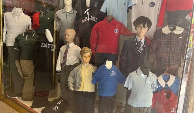 Gaziantep’te Okul Kıyafetlerinde Yeni Fiyatlar Dikkat Çekti