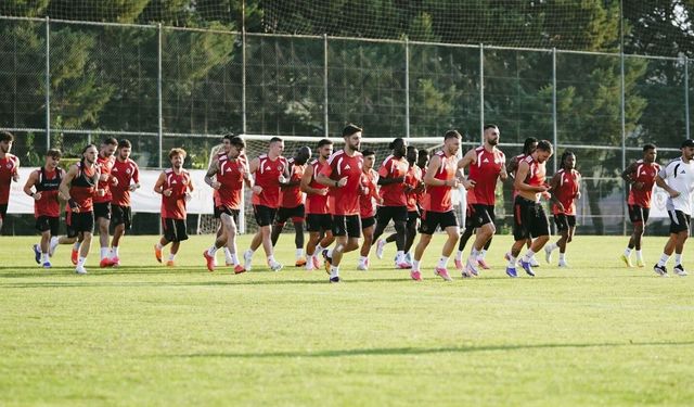 Kacper Tobiasz: "Fenerbahçe maçında galip gelmeye çalışacağız"
