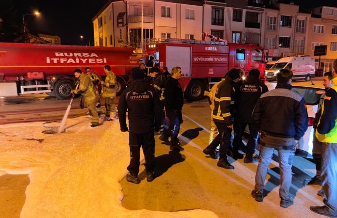 Tuvalette çakmak çaktı, patlama oldu