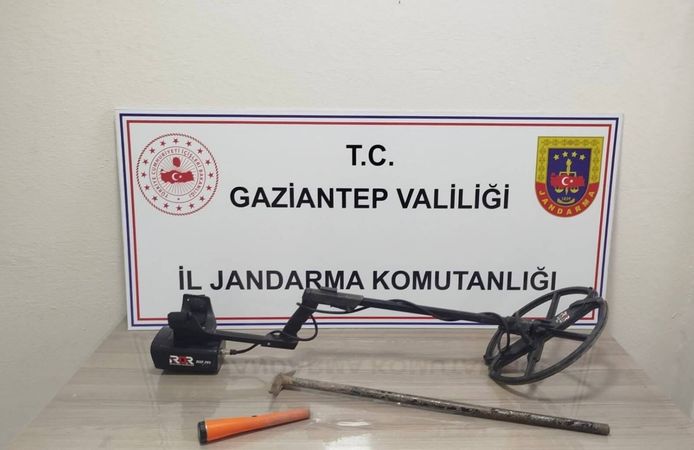 Zenginlik peşindeyken karakolluk oldular!