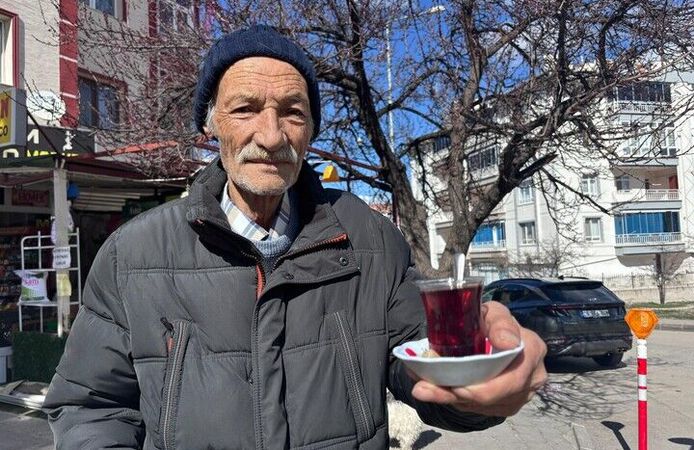 34 Yıldır Bir Yudum Su İçemiyor!