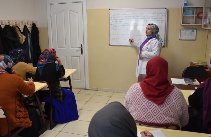 HAYALLERİNİ ŞAHİNBEY BELEDİYESİ TESİSLERİNDE GERÇEKLEŞTİRDİLER