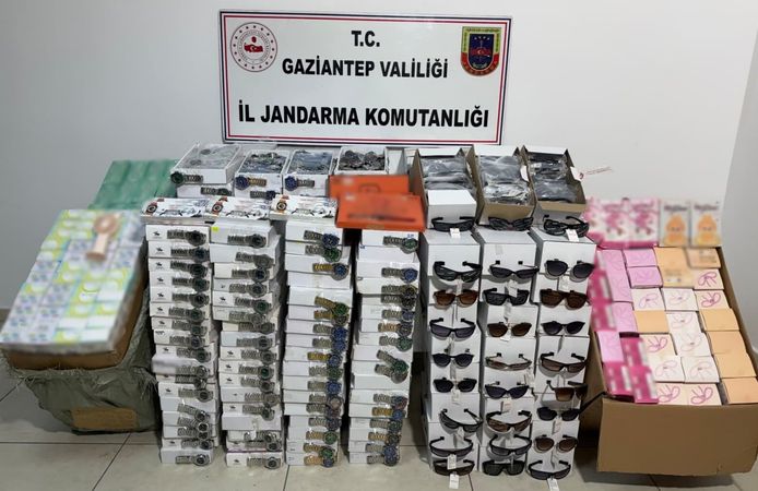 Gaziantep'te 4,5 milyon TL değerinde kaçak malzeme ele geçirildi: 1 gözaltı