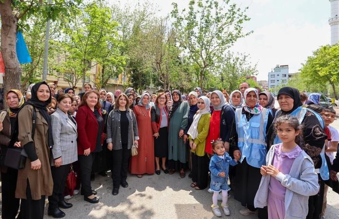 Fatma şahin, 25 Aralık mahallesi sakinleriyle bayramlaştı
