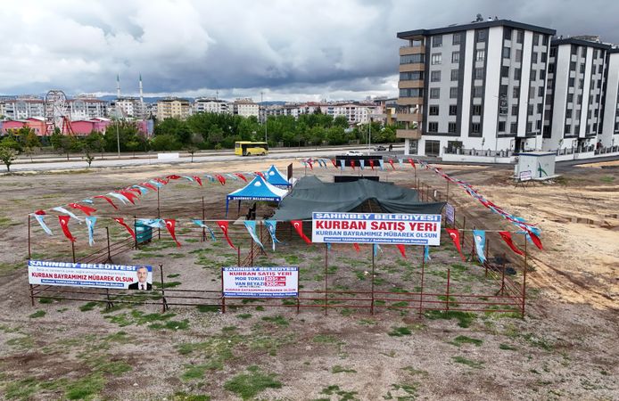 ŞAHİNBEY’DE KURBAN SATIŞ VE KESİM YERLERİ BELİRLENDİ
