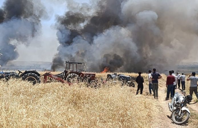 Gaziantep'te 400 dönüm ekili alan alev alev yandı