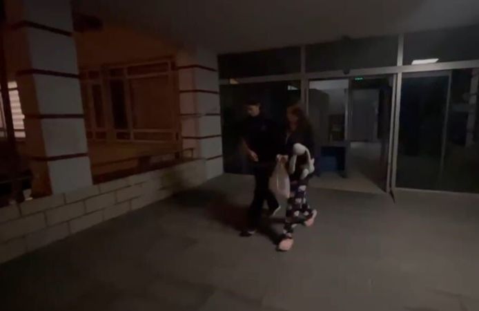 16 Yaşındaki Kız Annesini Bıçaklayarak Ö*dürdü
