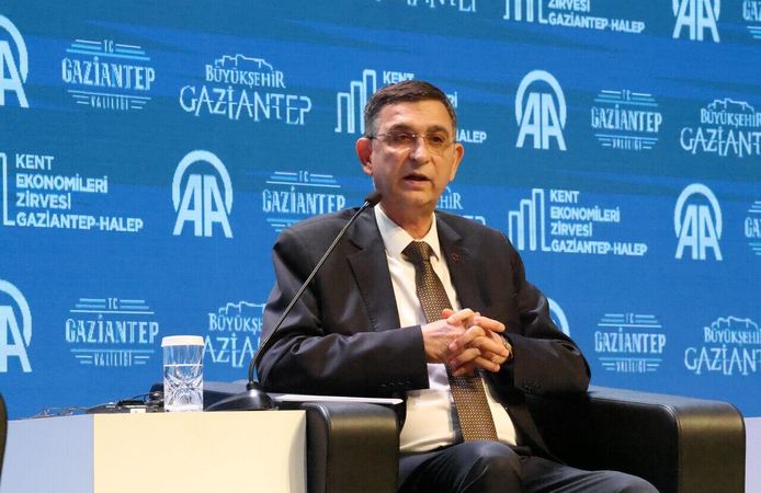 GSO Başkanı Ünverdi, Gaziantep-Halep Kent Ekonomileri Zirvesi'nde konuştu