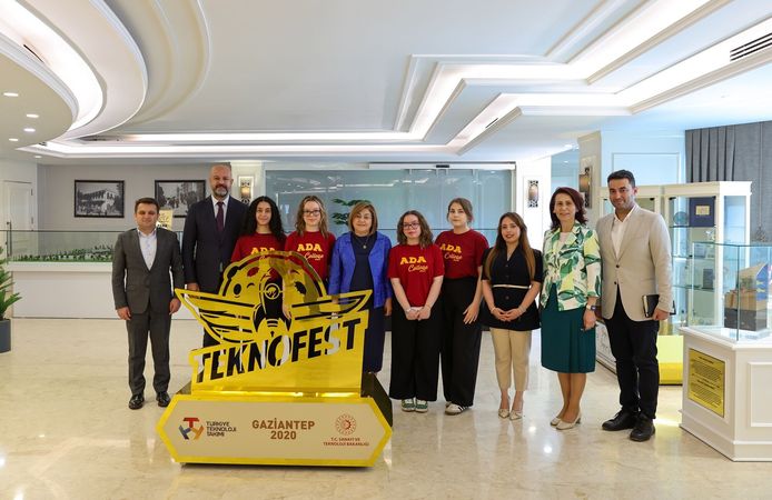 BAŞKAN ŞAHİN, GAZİ ŞEHRİN BAŞARILI ÖĞRENCİLERİNİ AĞIRLADI
