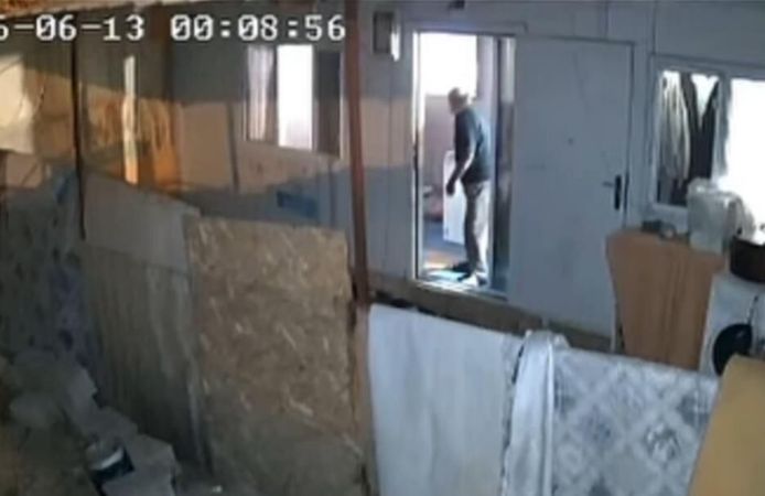 Gaziantep'teki 4.6'lık deprem anı güvenlik kameralarında