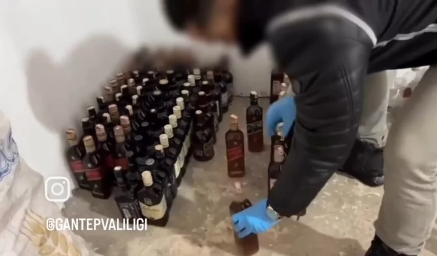 Gaziantep’te Kaçak Alkol Operasyonu: Yüzlerce Şişe Ele Geçirildi!