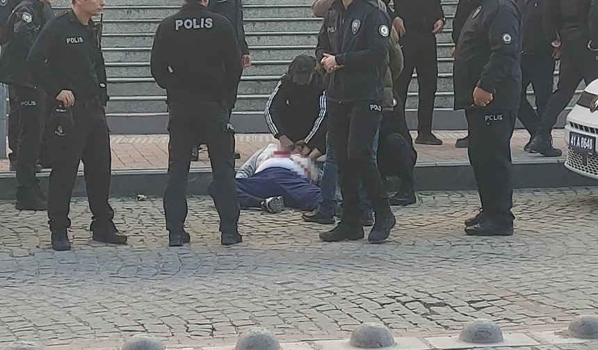 Kararını Beklemedi: İstismar Sanığını Kalbinden Bıçakladı