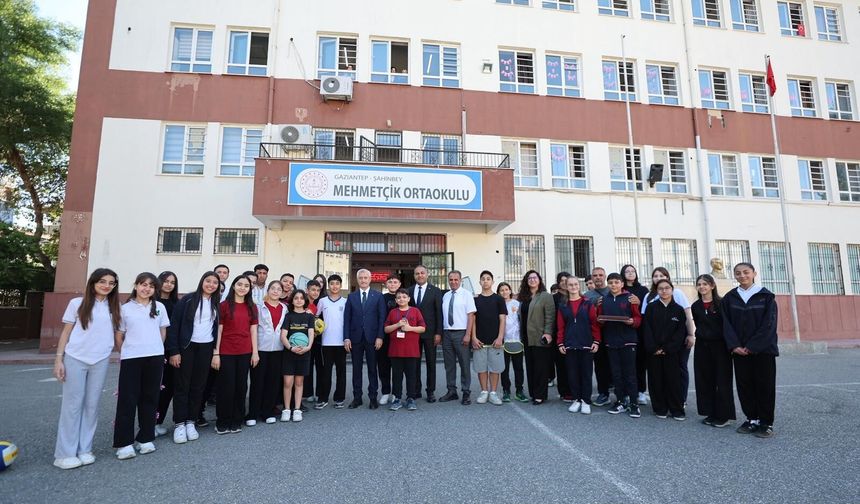 Şahinbey Belediyesi'nden sınava hazırlanan öğrencilere destek